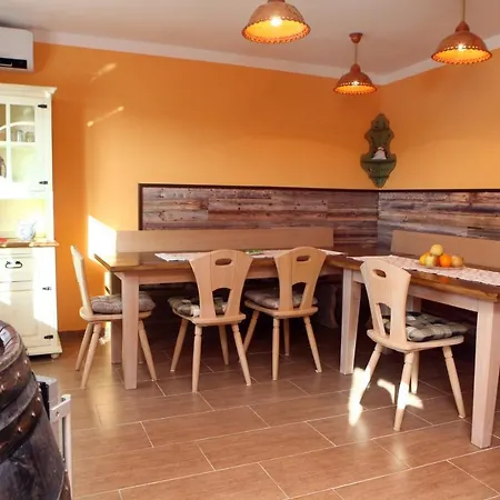 בית נופש Lindika לנדבה