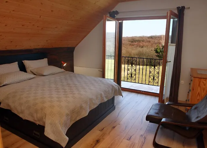 בית נופש Lindika *